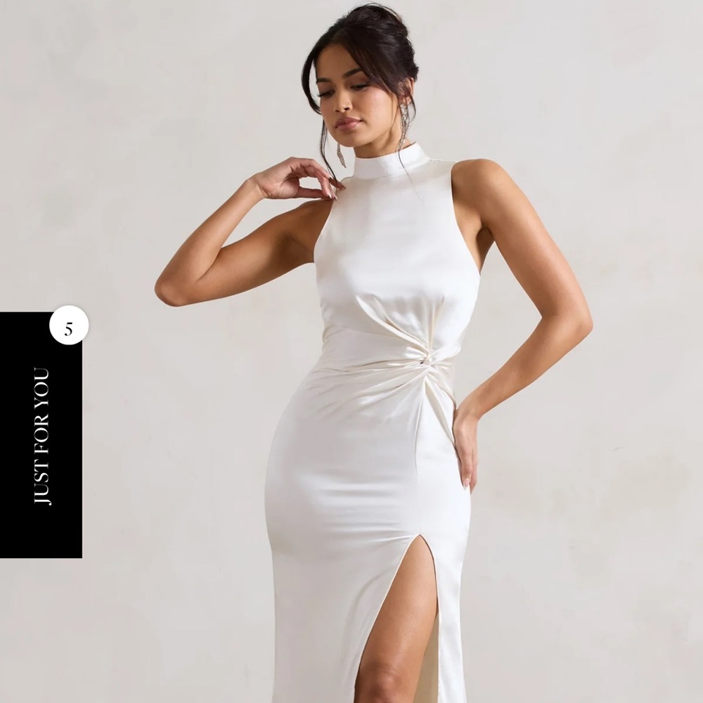 Club L London - ZOE
CREAM SATIN TWIST SPLIT MAXI DRESS WITH FEATHER TRIM